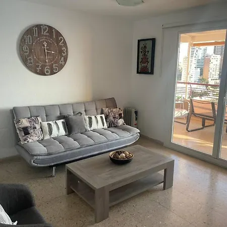 Centro Primera Linea Con Piscina * Бенидорм